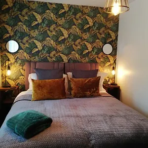 Executive Nr Nec, Bhx, World Apartment Hampton in Arden